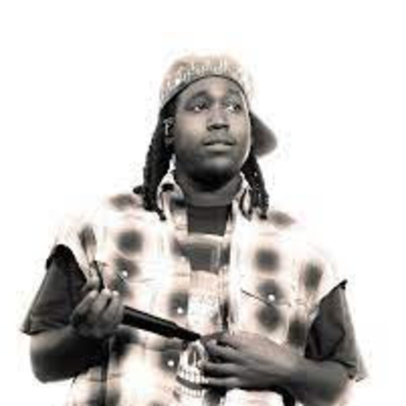 Meet your Posher, Kayla - Picture 1 of 1